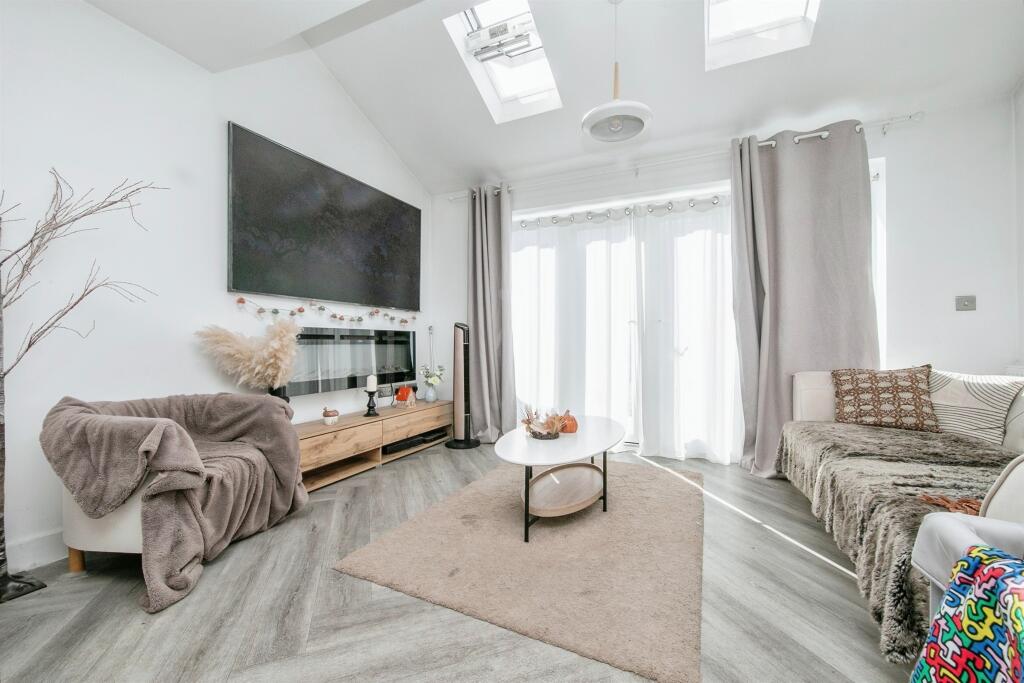 Additional image 6 of Rowhedge Wharf Road, Rowhedge, Colchester