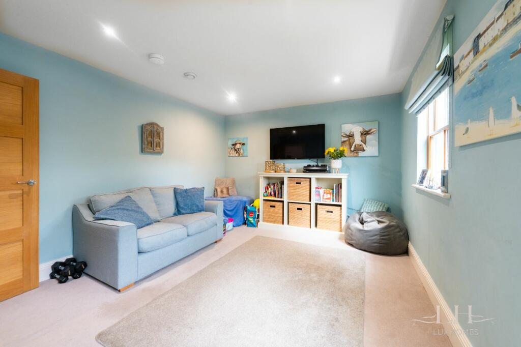 Additional image 21 of Coxtie Green Road, Brentwood