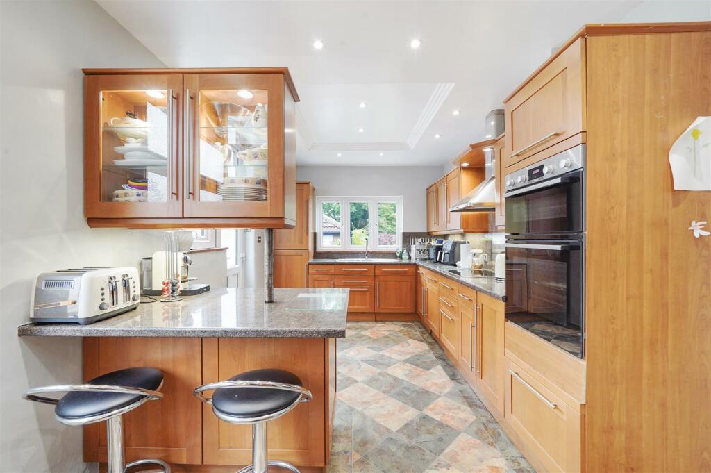 Additional image 9 of Carlyle Road, Croydon