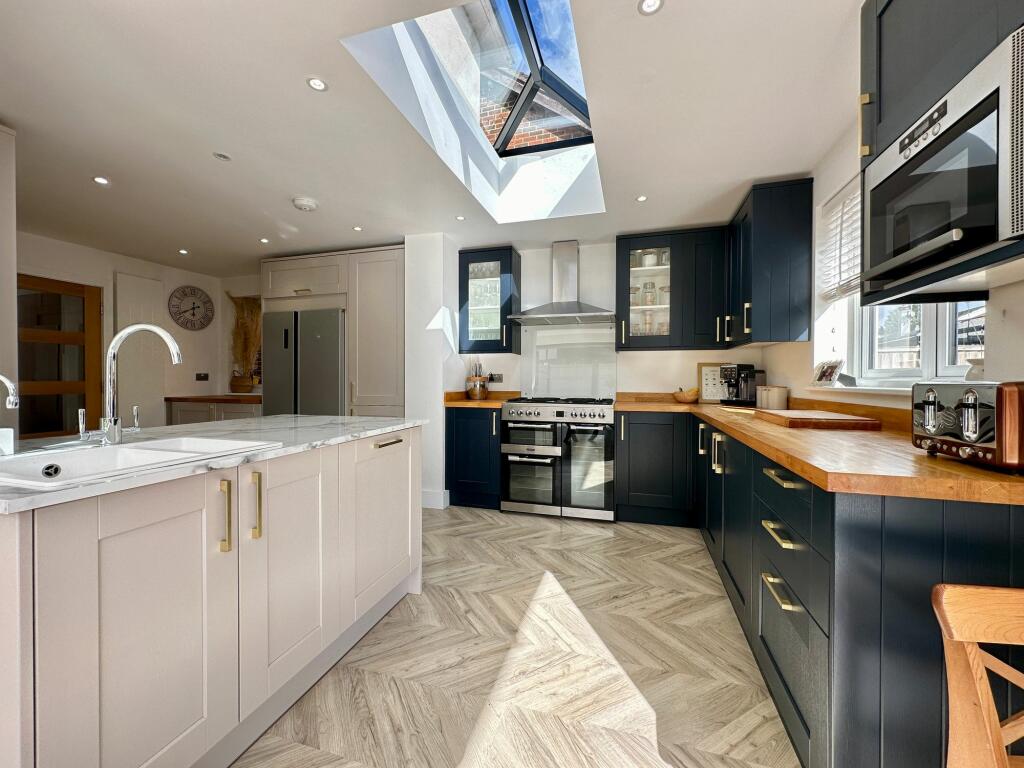 Additional image 7 of Wiggins Lane, Billericay, CM12