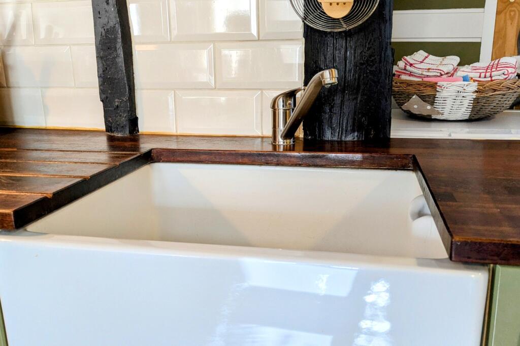 Additional image 8 of Teddybear Cottage, Church Square, St Osyth