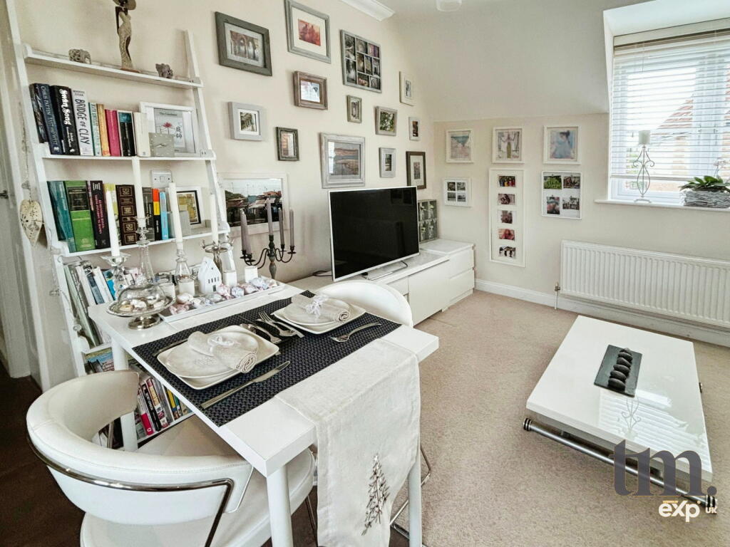 Additional image 5 of Almond Road, Dunmow