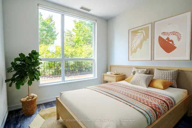 Additional image 12 of 840 Queens Plate Dr Unit 102