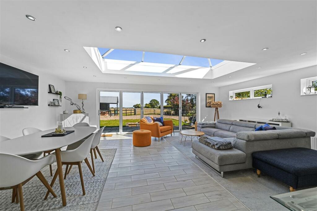 Additional image 2 of Equestrian Property, Frinton on Sea, CO13