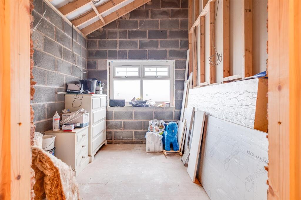 Additional image 18 of Talbot Avenue, Little Neston, Neston