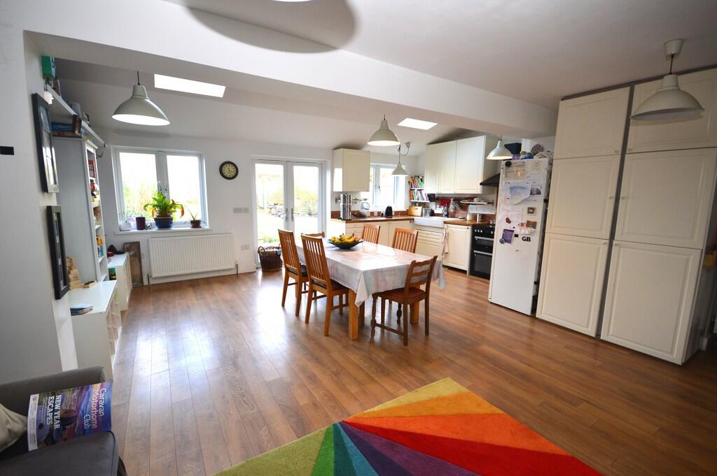 Additional image 8 of Rosabelle Avenue, Wivenhoe