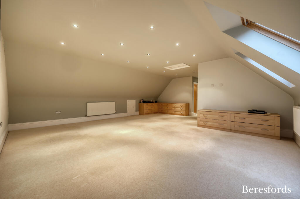 Additional image 31 of Worrin Place, Shenfield, CM15