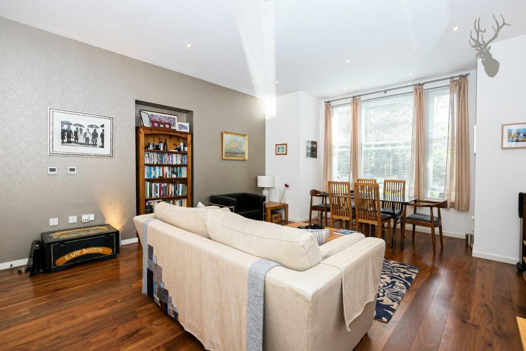 Additional image 3 of Piercing Hill, Theydon Bois,