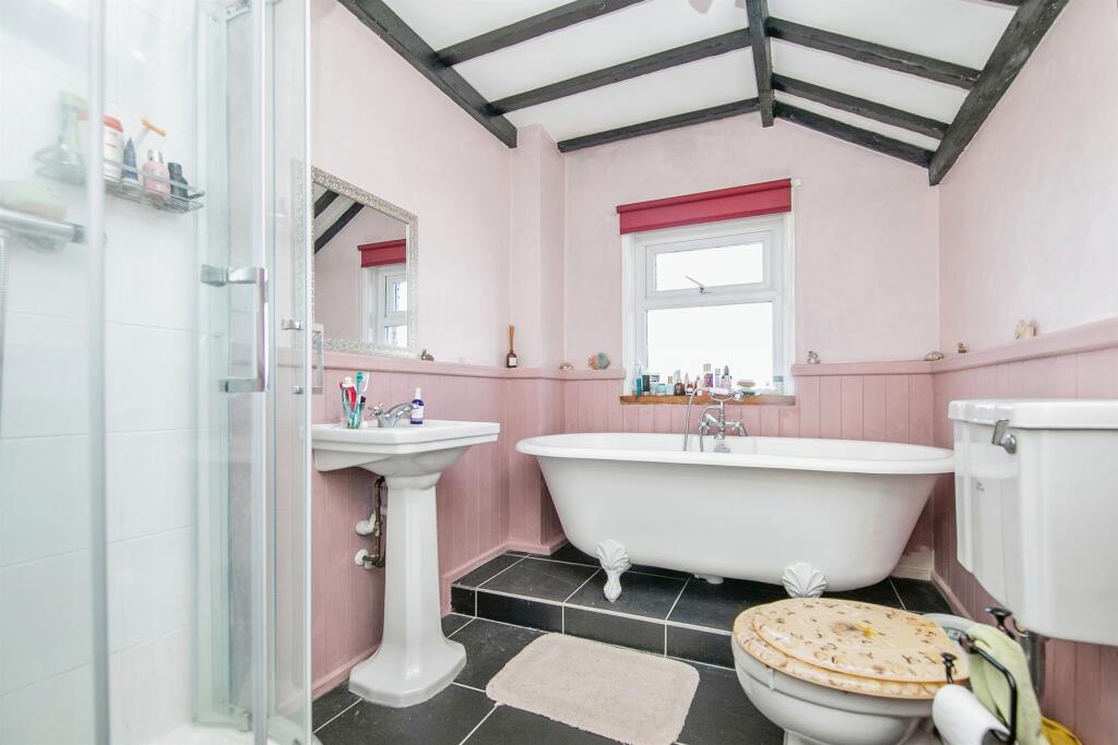 Additional image 13 of Naze Park Road, WALTON ON THE NAZE