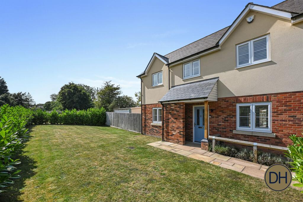 Additional image 25 of Highfield Close, Hastingwood, Essex CM17