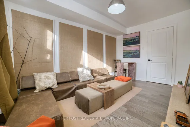 Additional image 12 of 23 Larabee Cres