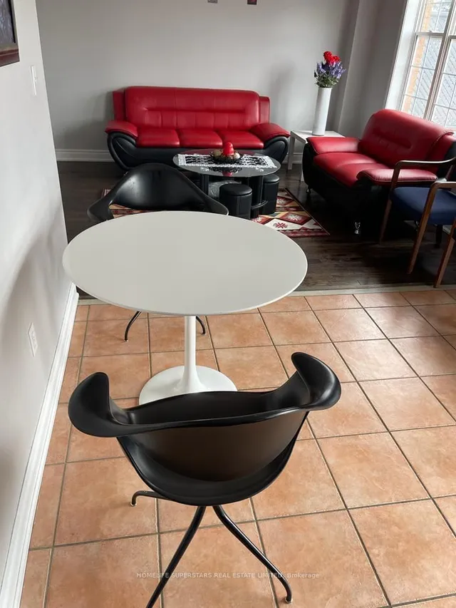 Additional image 7 of 47 Upper Highlands Dr