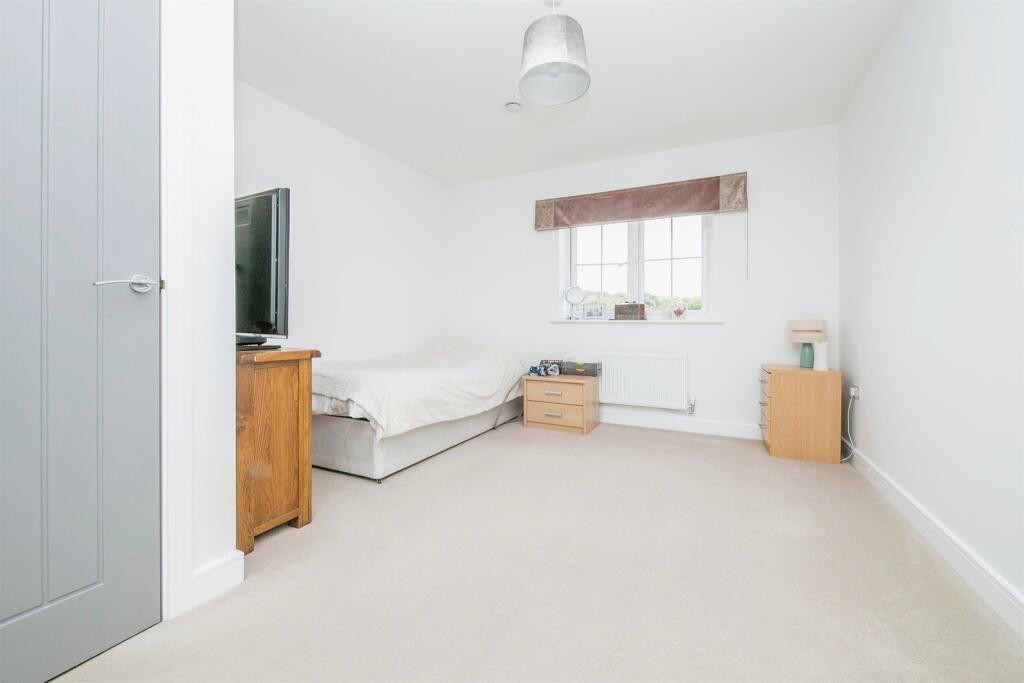 Additional image 11 of Skippers Way, WALTON ON THE NAZE