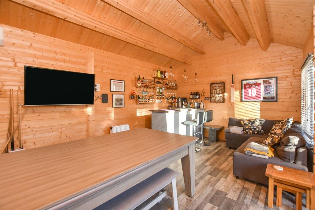 Additional image 11 of The Avenue, North Fambridge