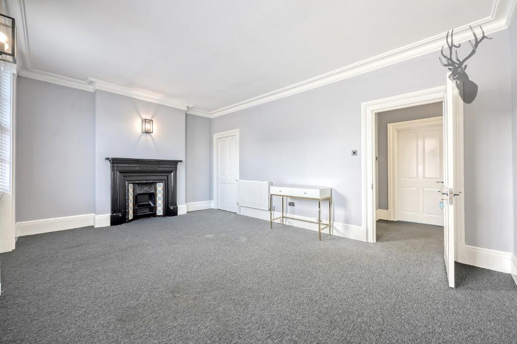 Additional image 26 of High Street, Ongar