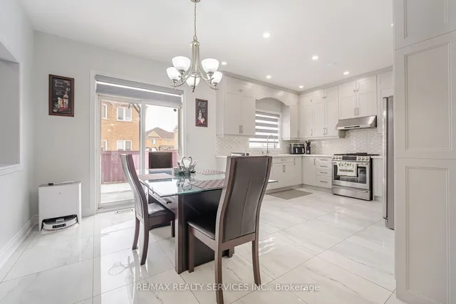 Additional image 11 of 4 Runnymede Cres