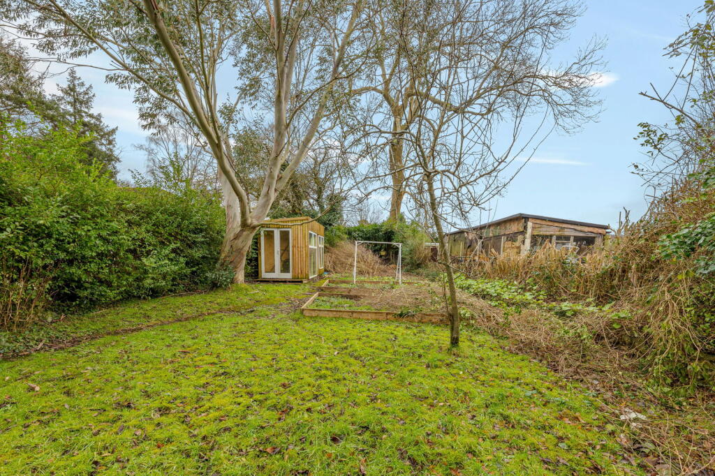 Additional image 8 of Salmons Lane West, Caterham, CR3 5LT