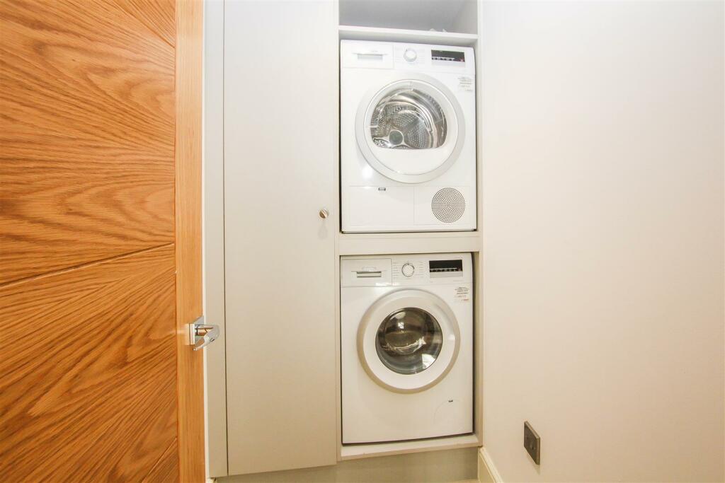 Additional image 7 of Shenfield Road, Shenfield, Brentwood