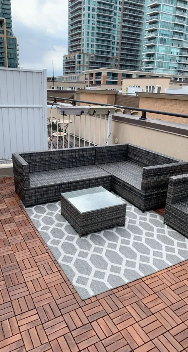 Additional image 27 of 50 East Liberty St Unit 1127