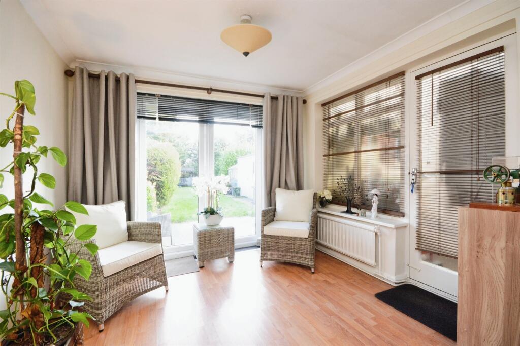 Additional image 10 of Baddow Hall Crescent, Great Baddow, Chelmsford