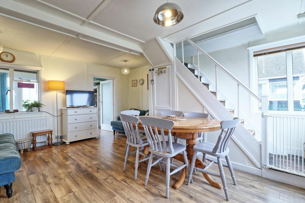 Additional image 4 of Beach Road, Lee-Over-Sands, Clacton-on-sea, CO16 8ET