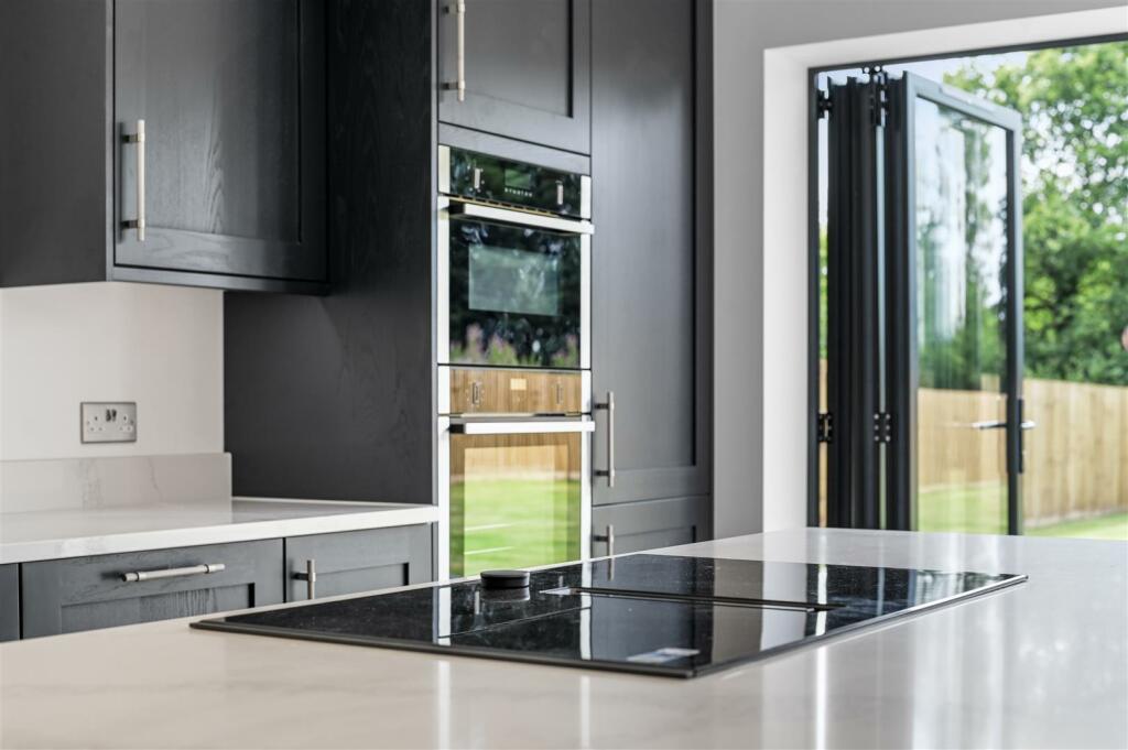 Additional image 4 of New Road, Little Burstead, Billericay