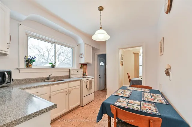 Additional image 11 of 46 Holland Ave