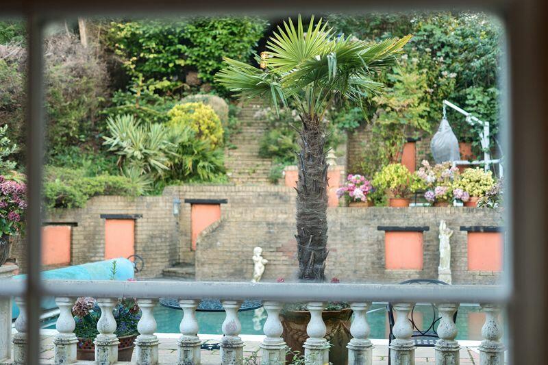 Additional image 17 of Caterham Valley