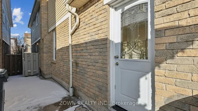 Additional image 35 of 33 Dafoe Cres