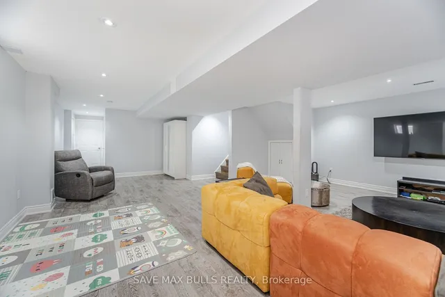 Additional image 34 of 26 Beachville Circ