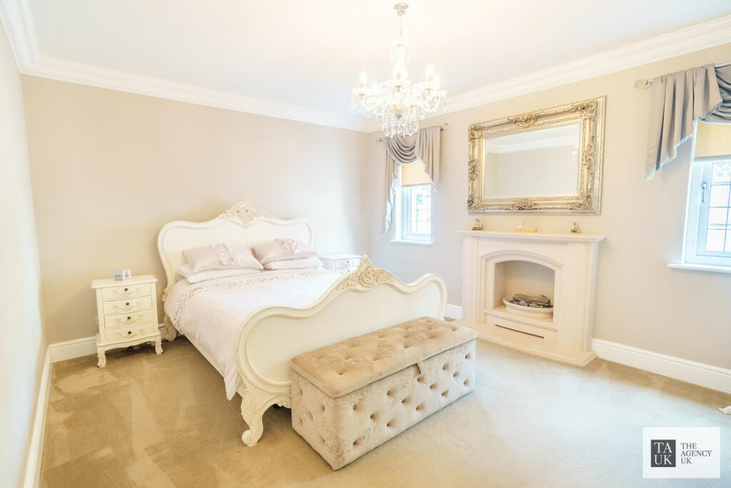 Additional image 8 of Nags Head Lane, Brentwood, CM14