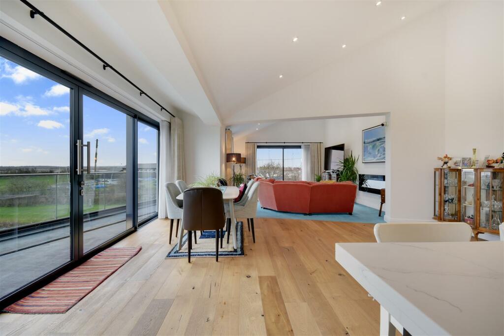 Additional image 28 of Sea View Parade, Mayland, Chelmsford