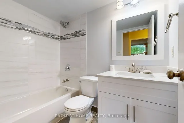 Additional image 21 of 10 Sunrise Ave Unit 117