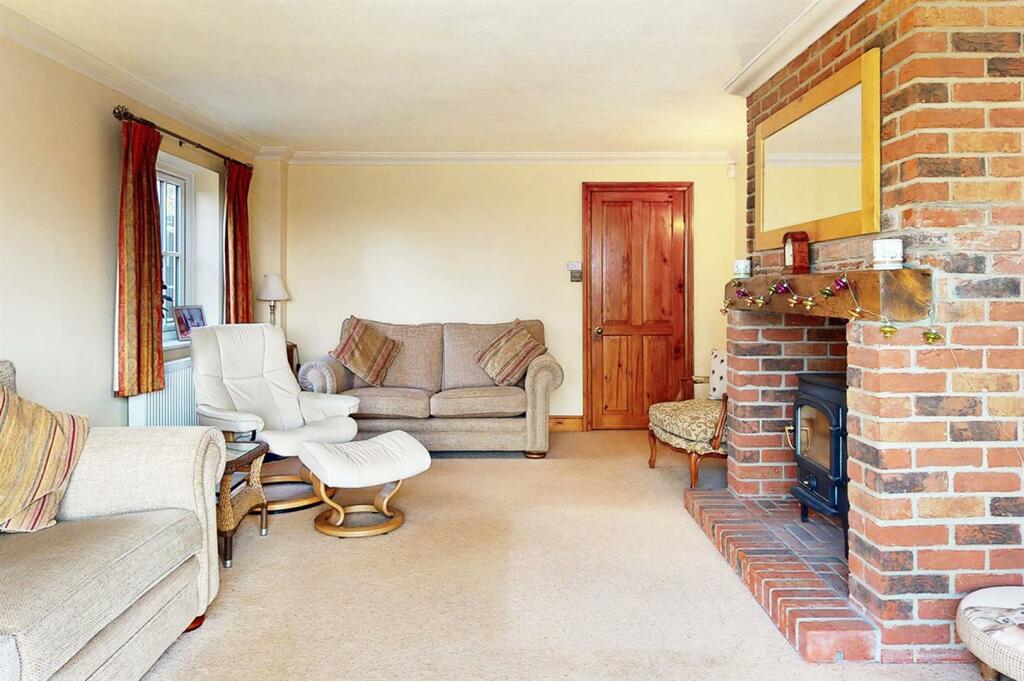 Additional image 4 of Cross End, Pebmarsh