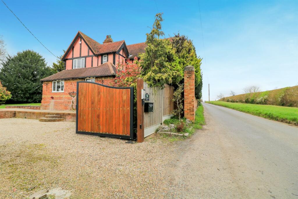 Additional image 24 of Spring Lane, Hatfield Peverel, Chelmsford