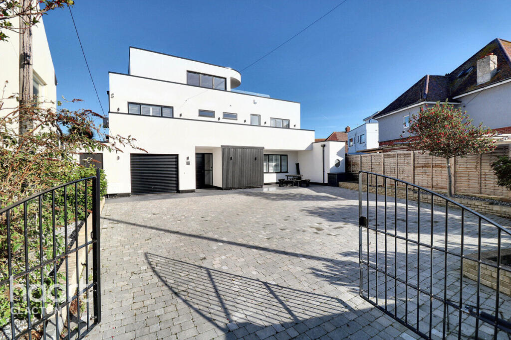 Additional image 28 of Percival Road, Walton On The Naze