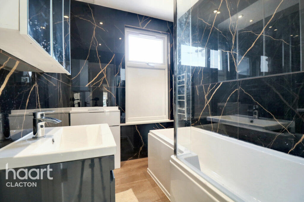 Additional image 4 of Wellesley Road, Clacton-On-Sea