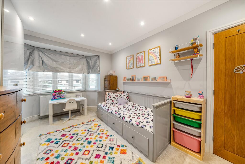 Additional image 7 of Heatherdene Close, Mitcham, Surrey, CR4