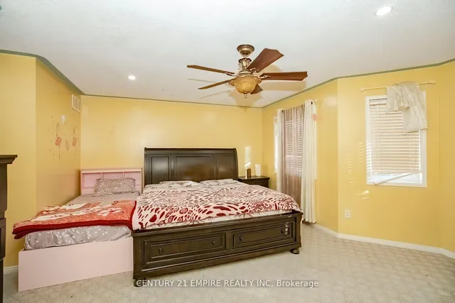 Additional image 14 of 4 Lake Louise Dr