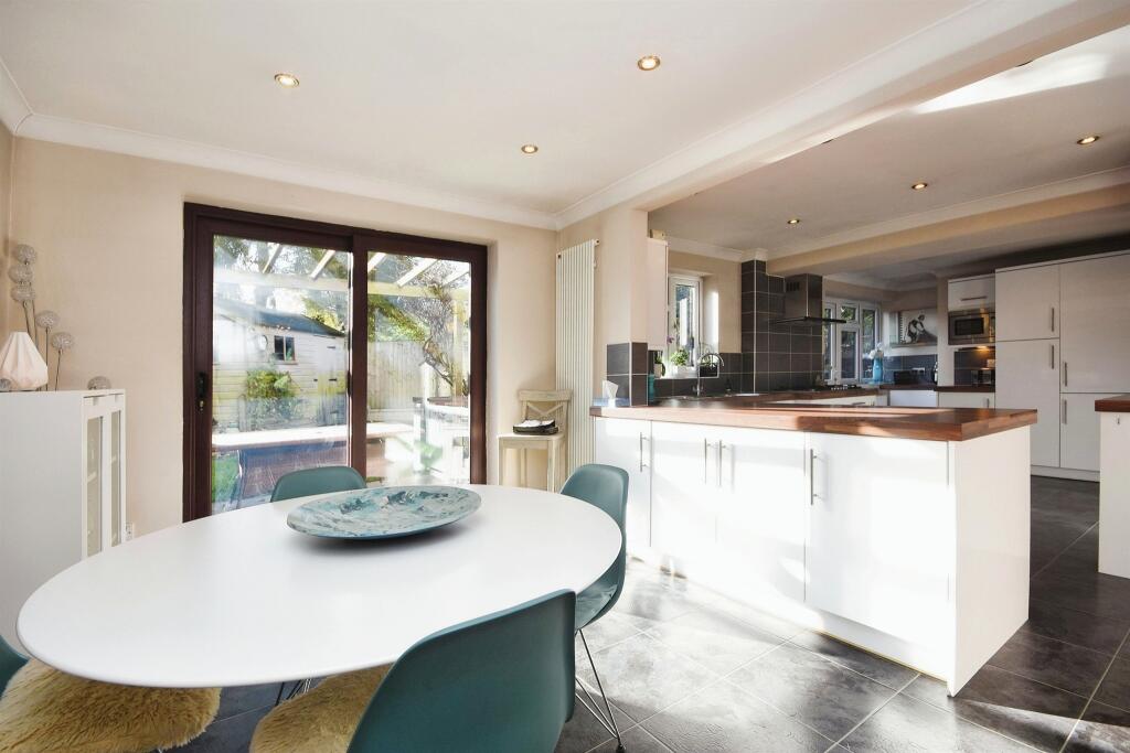 Additional image 5 of Honey Close, Great Baddow, Chelmsford