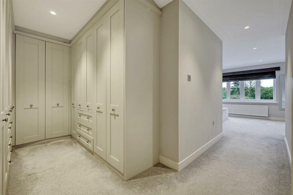 Additional image 29 of Noak Hill Close, Billericay, Essex