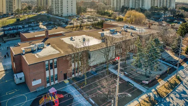 Additional image 6 of 74 Kingsview Blvd