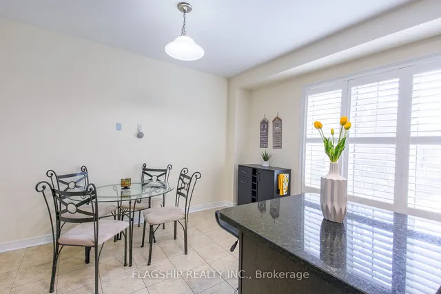 Additional image 9 of 19 Cedar Lake Cres