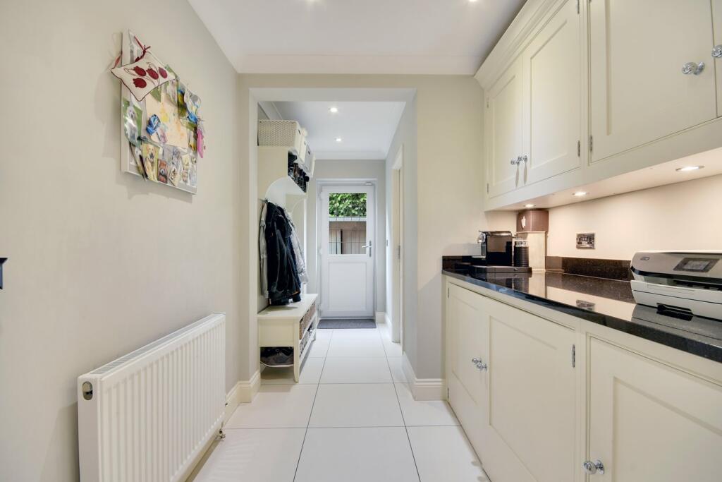 Additional image 10 of Rochford Avenue, Shenfield, Brentwood, CM15