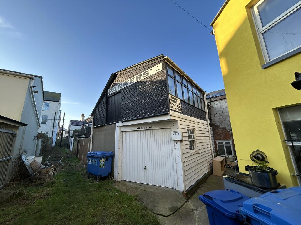 Primary image of 9A, Old Pier Street, Walton on the Naze, Essex CO14 8AW