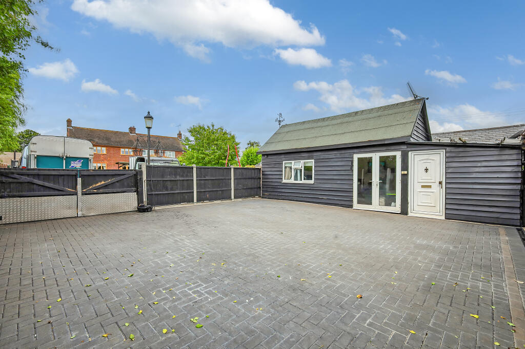 Additional image 5 of Agricultural Cottages, Church Road, West Hanningfield, Chelmsford