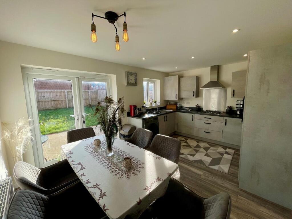 Additional image 9 of Standingwood Road