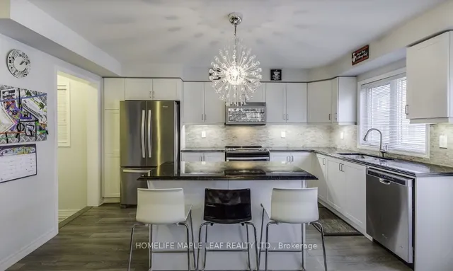 Additional image 8 of 49 Lothbury Dr