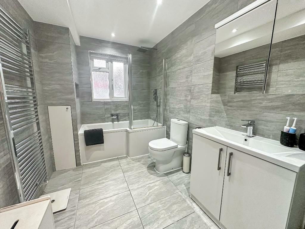 Additional image 18 of Farm Fields, Sanderstead, CR2 0HQ