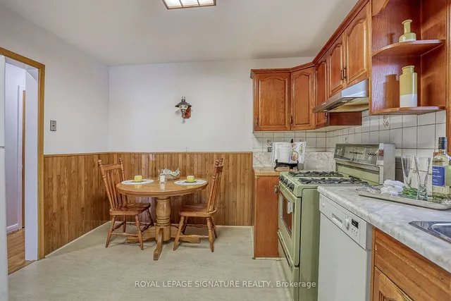 Additional image 11 of 29 Broadlands Blvd